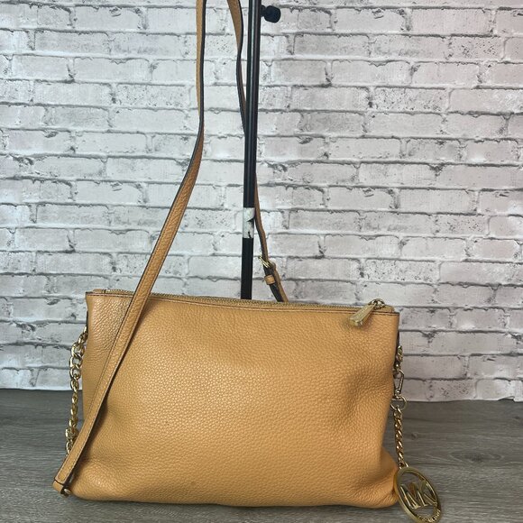 Michael Kors Jet Set Peanut Leather Gold Chain Top Zip Messenger Bag - Picture 1 of 6